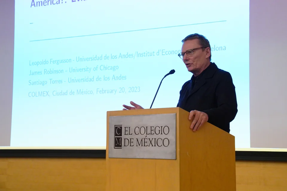 James Robinson, premio Nobel de Economía de 2024