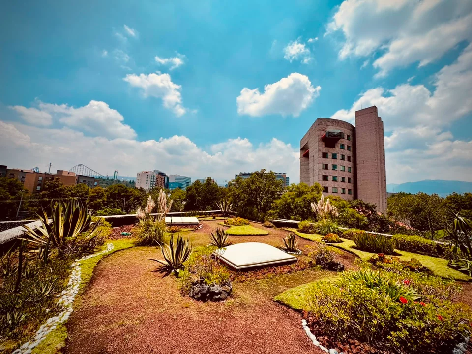 Terraza del salón Josefina Zoraida Vázquez